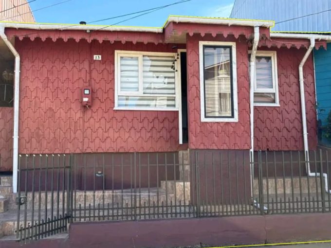 Casa en Venta en Achao Chiloé – 3 Dormitorios, Patio y Bodega