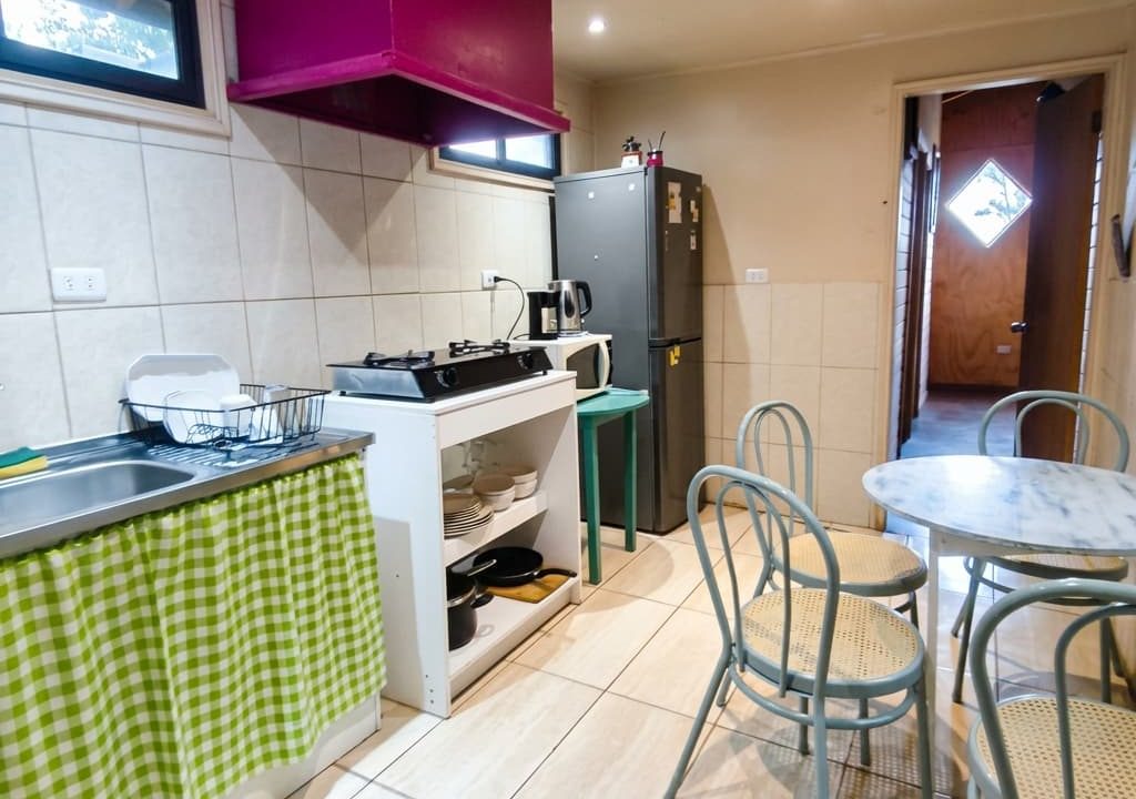 Professional_real_estate_kitchen_photo_enhancement-1781615026503