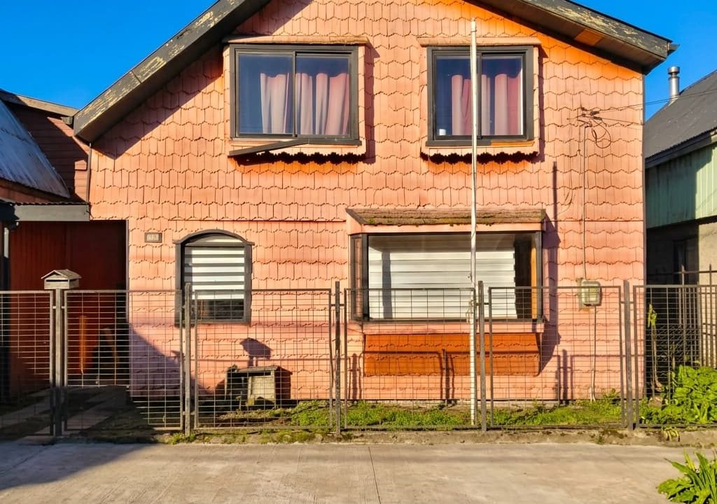Professional_real_estate_photography_enhancement_o-1781817103841