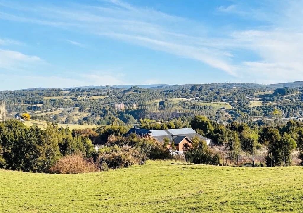Casa en venta Pid Pid Castro - interior y terreno de 7.000 m²