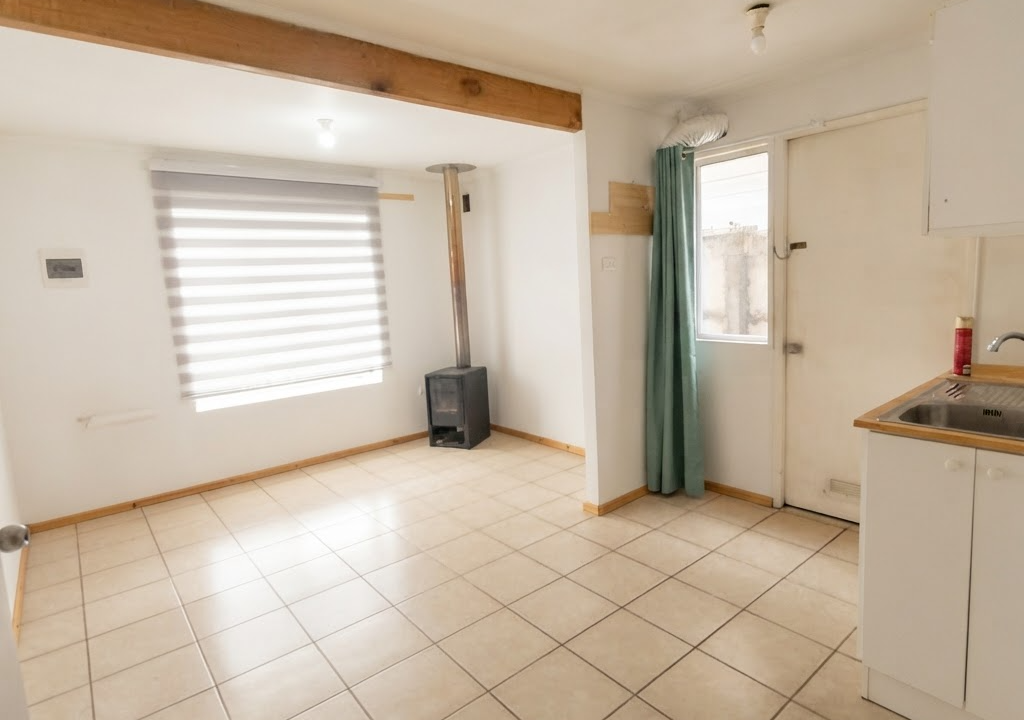Professional_real-estate_interior_photograph_of_a_-1792428914104